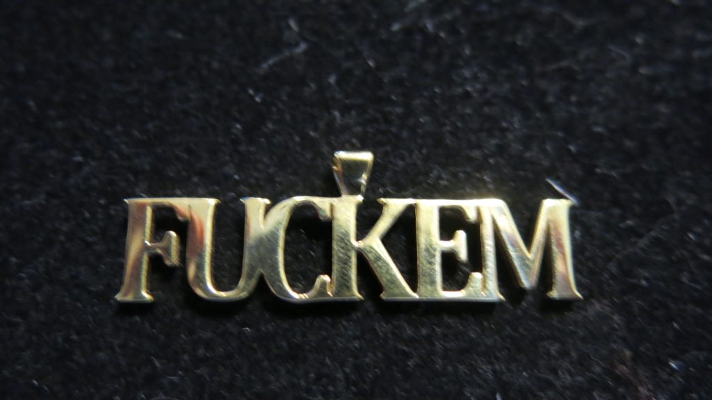 customized pendants with names